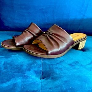 Patrizia NEW Maroon Sandals